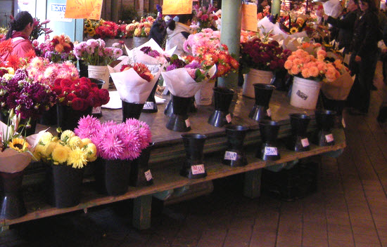 Comptoirs du fleuriste dans le Vieux-Montréal